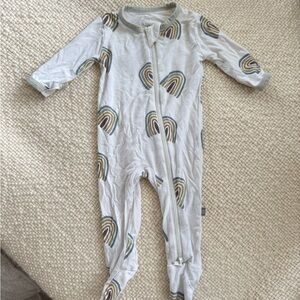 Kyte footie Aloe Rainbow, NB